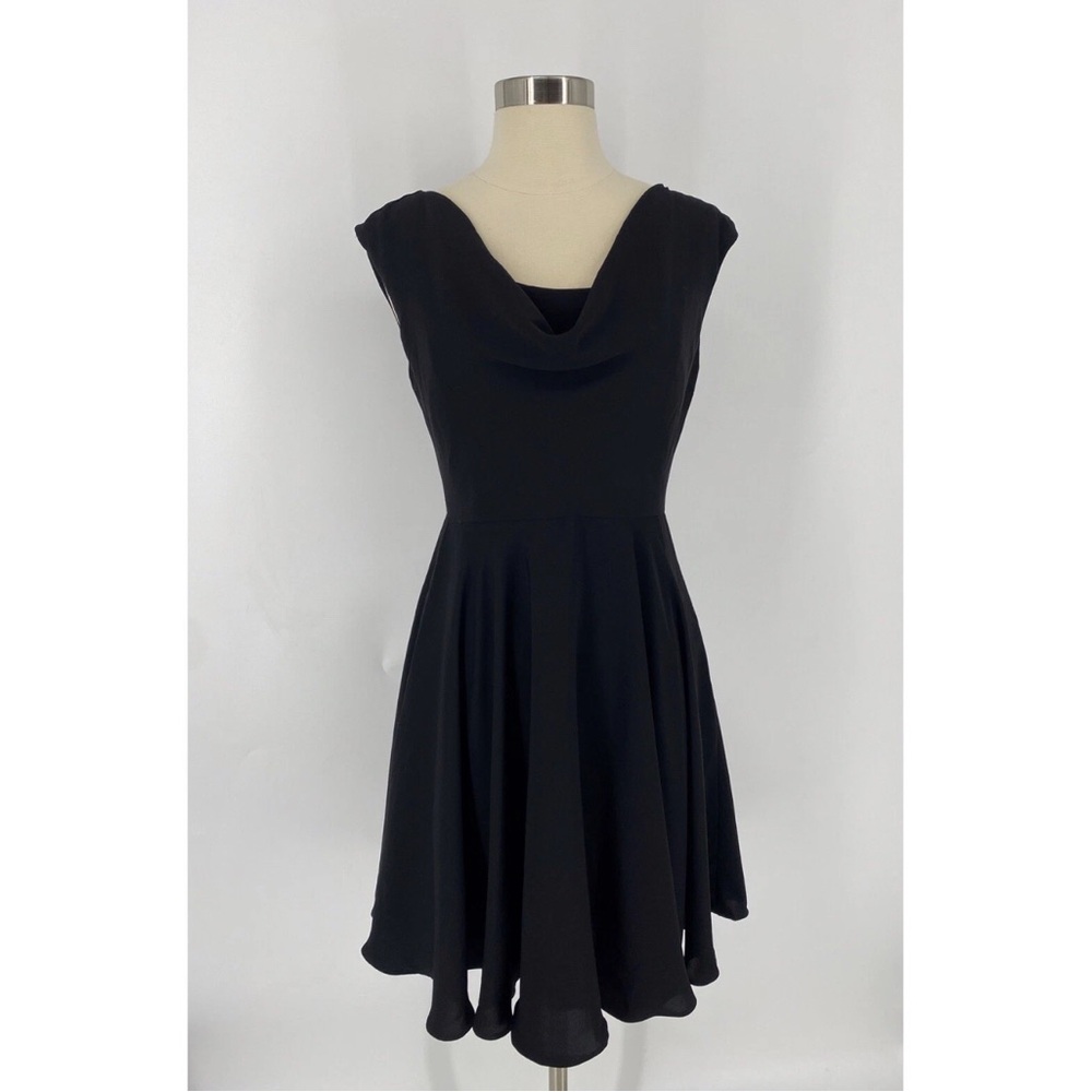 Gal Meets Glam Fit & Flare dropped neck Sleeveless Dress